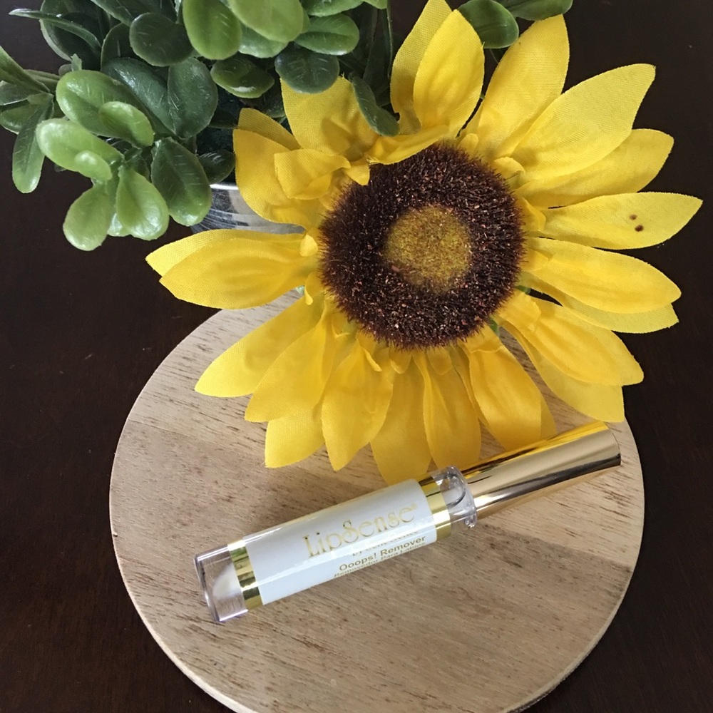 Lipsense(Oops! remover)